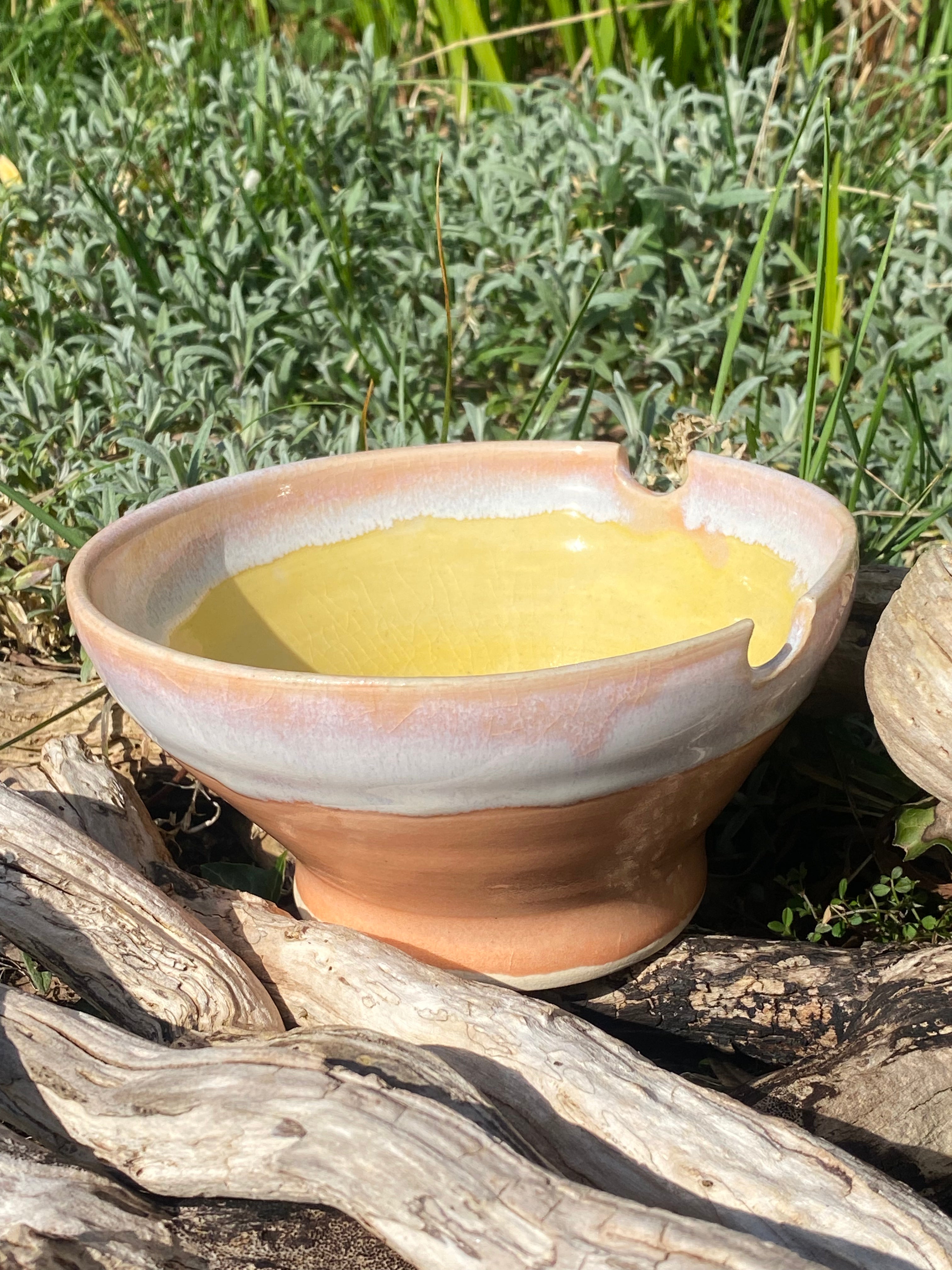 Ramen Bowl Reverie: Handcrafted stoneware for soulful slurps