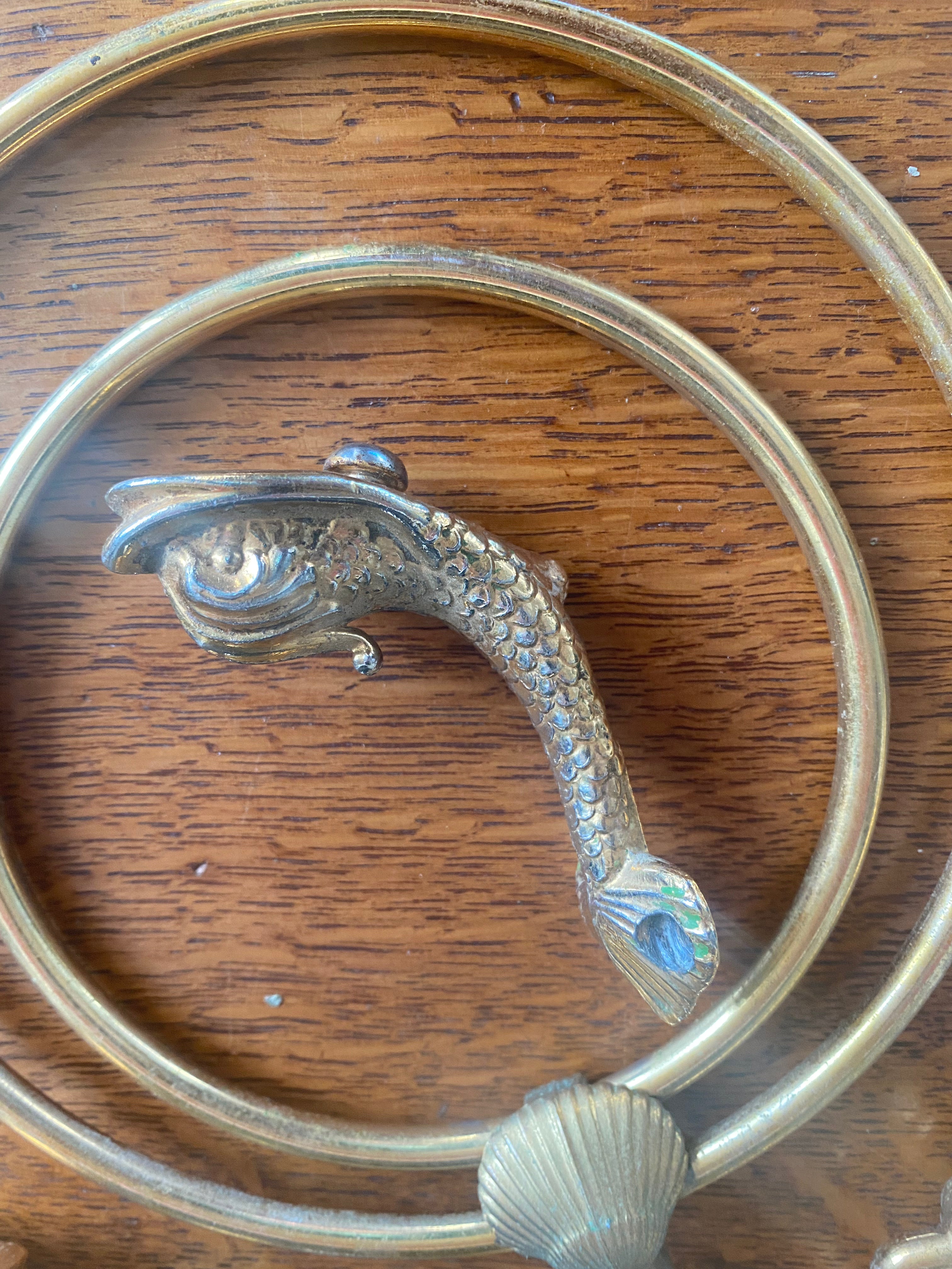 Retro Brass Bathware: Golden Maximalism for a Luxe Bathroom