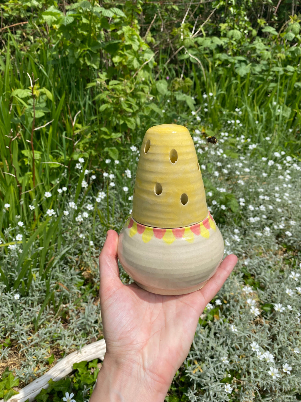 Honeycomb Candy Incense Burner Pot — warm, honey-toned ritual for your space