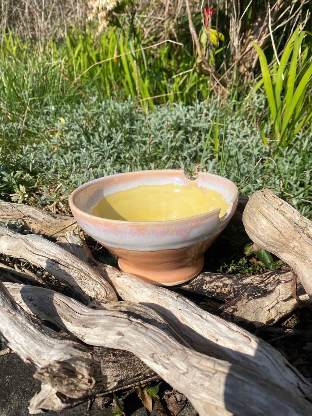 Ramen Bowl Reverie: Handcrafted stoneware for soulful slurps