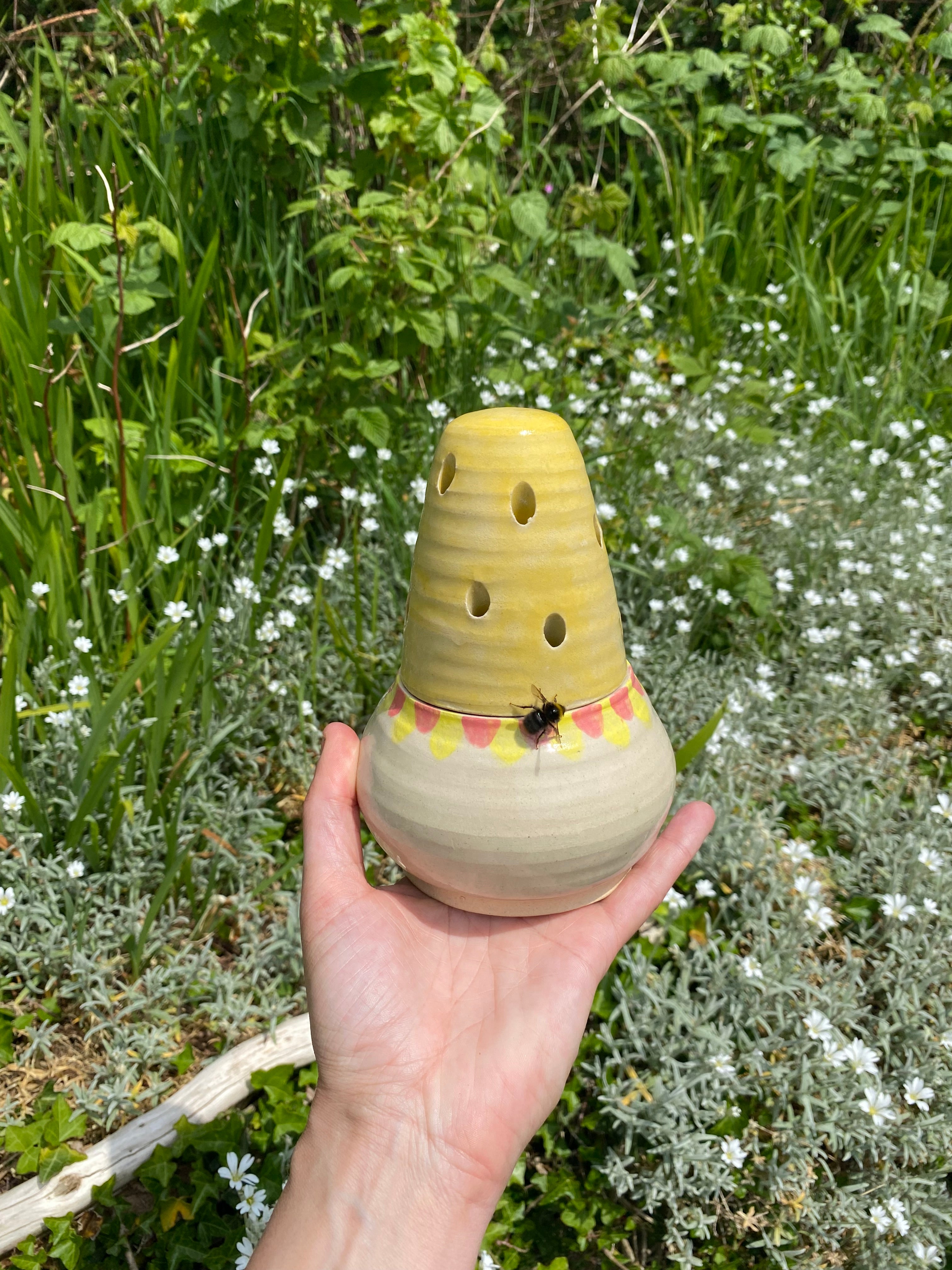 Honeycomb Candy Incense Burner Pot — warm, honey-toned ritual for your space
