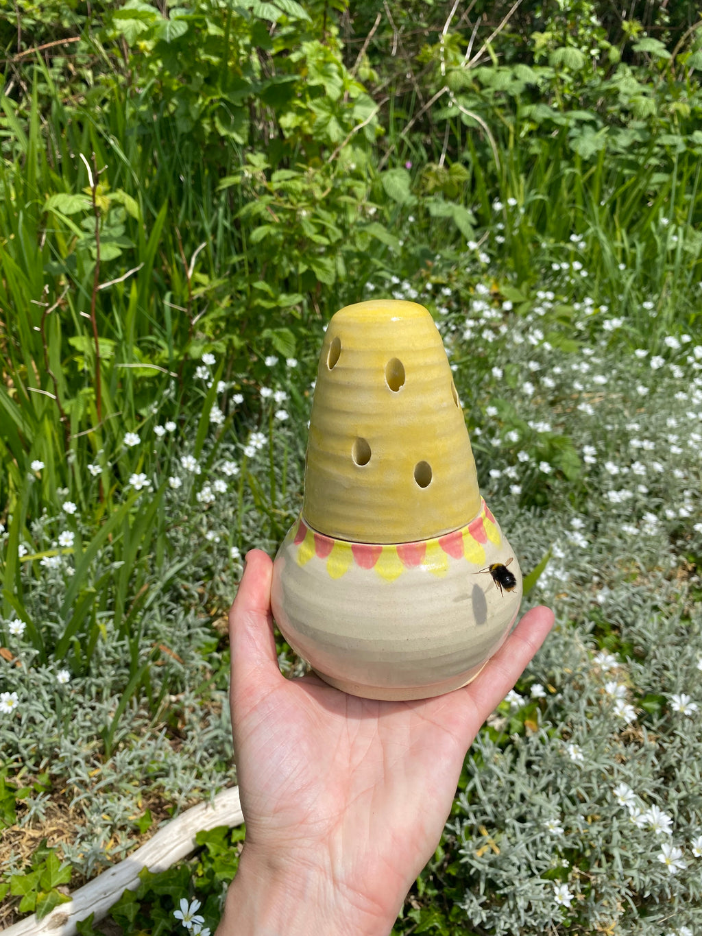 Honeycomb Candy Incense Burner Pot — warm, honey-toned ritual for your space