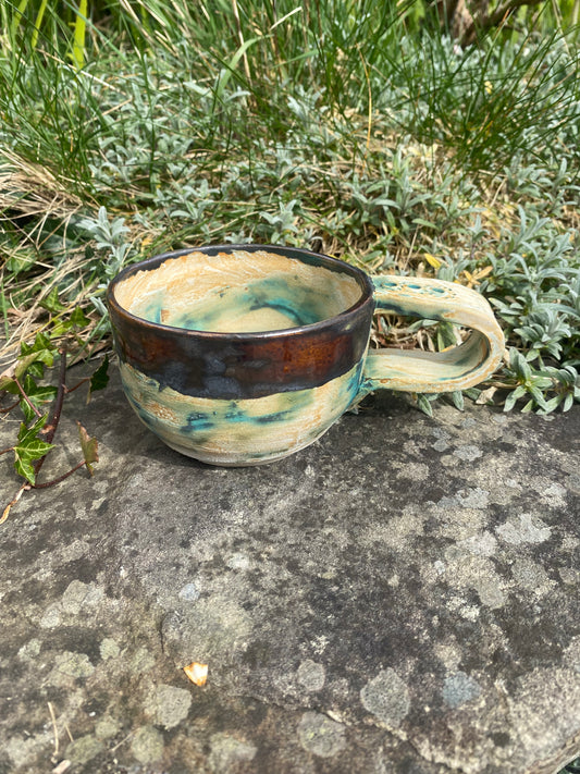 Hand Made Ancient Mug: A Slow‑Living Vessel for Everyday Rituals