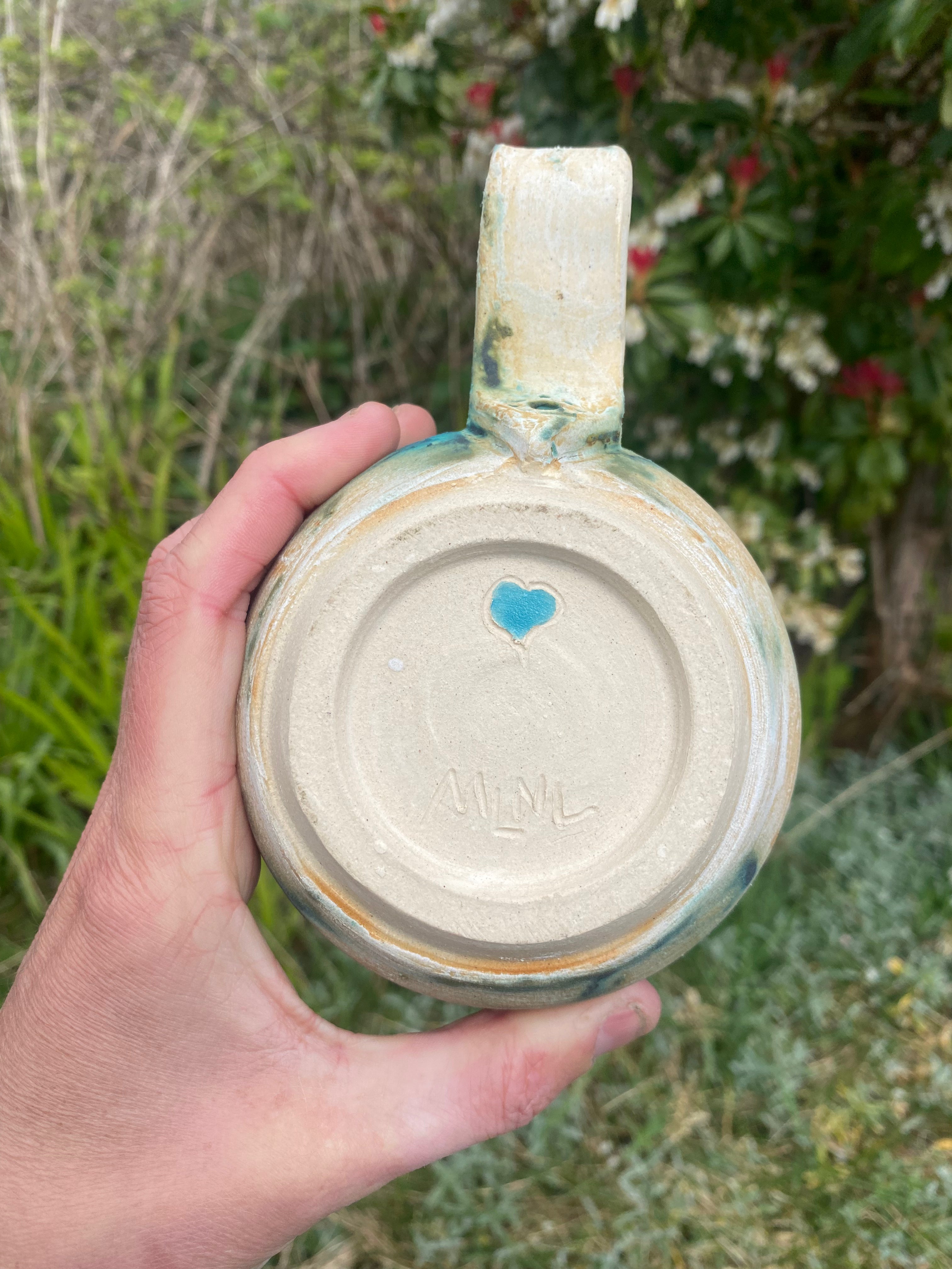 Hand Made Ancient Mug: A Slow‑Living Vessel for Everyday Rituals