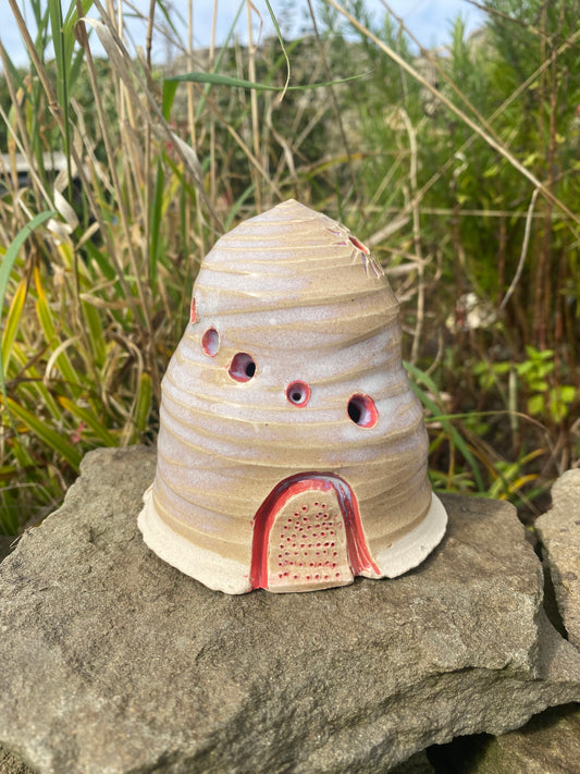 Bug Home: a pocket-sized sanctuary for garden bugs