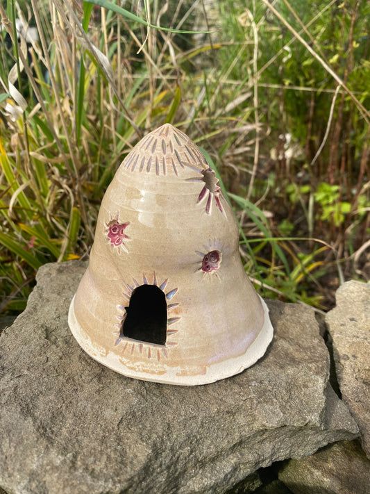 Open Bug House — A tiny, sustainable home for garden insects