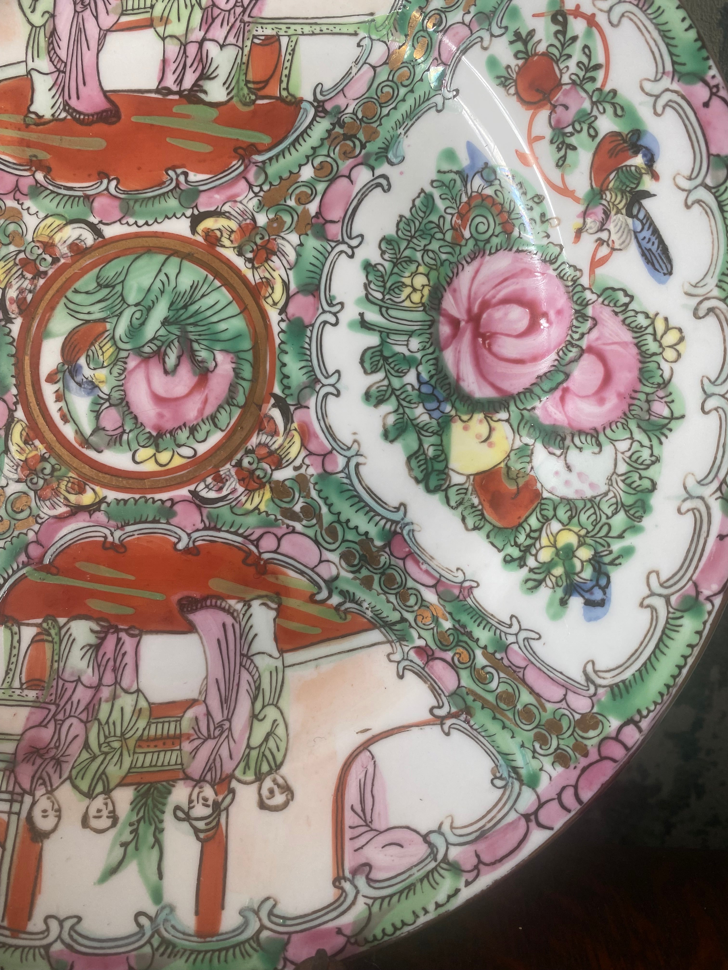 Quin Nong Revival: 1970s Chinese Display Plate – Timeless Ceramic Charm