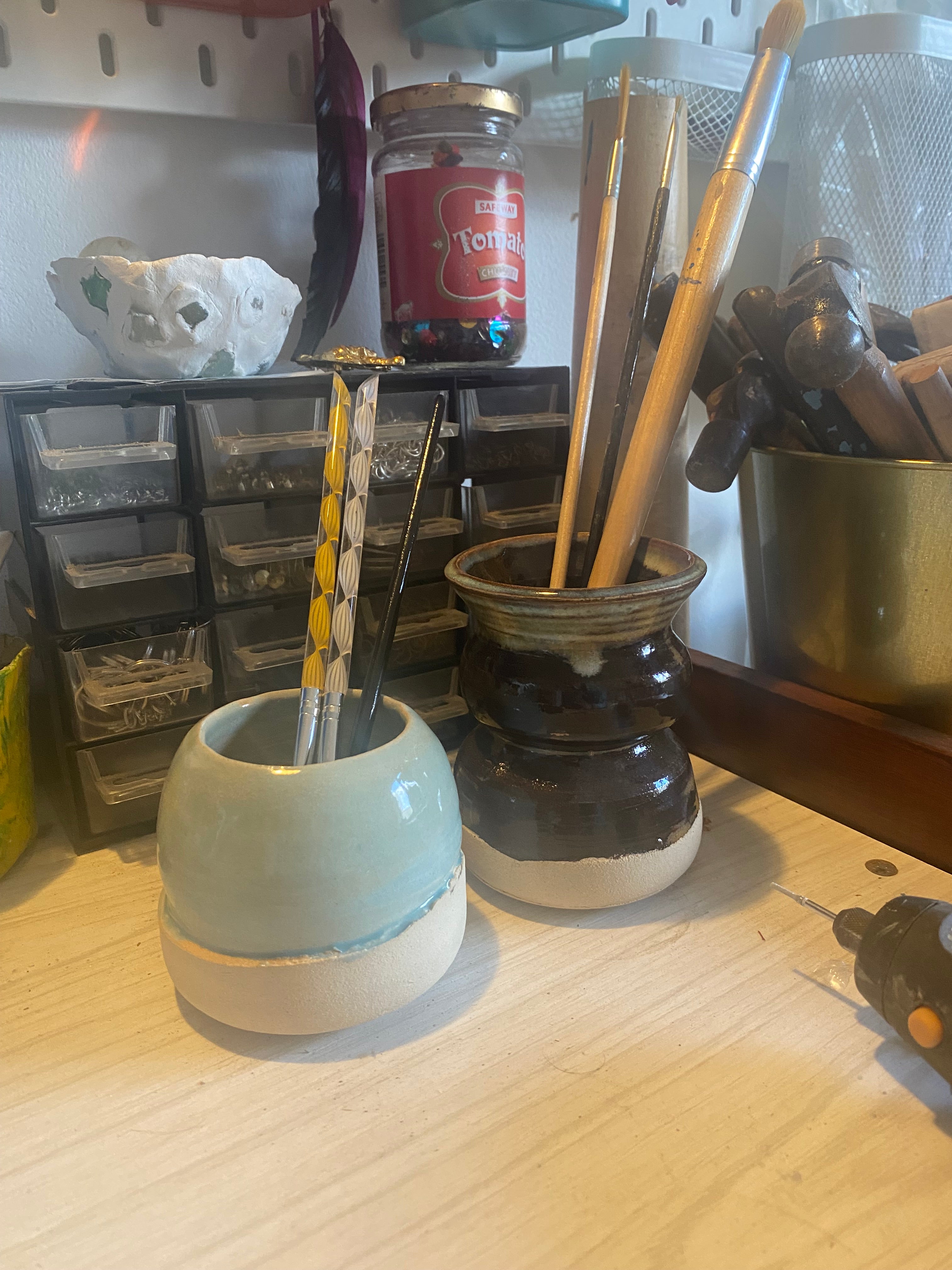 Eggshell-Blue Artists Vase: A Quiet Studio Companion for Brushes and Blooms