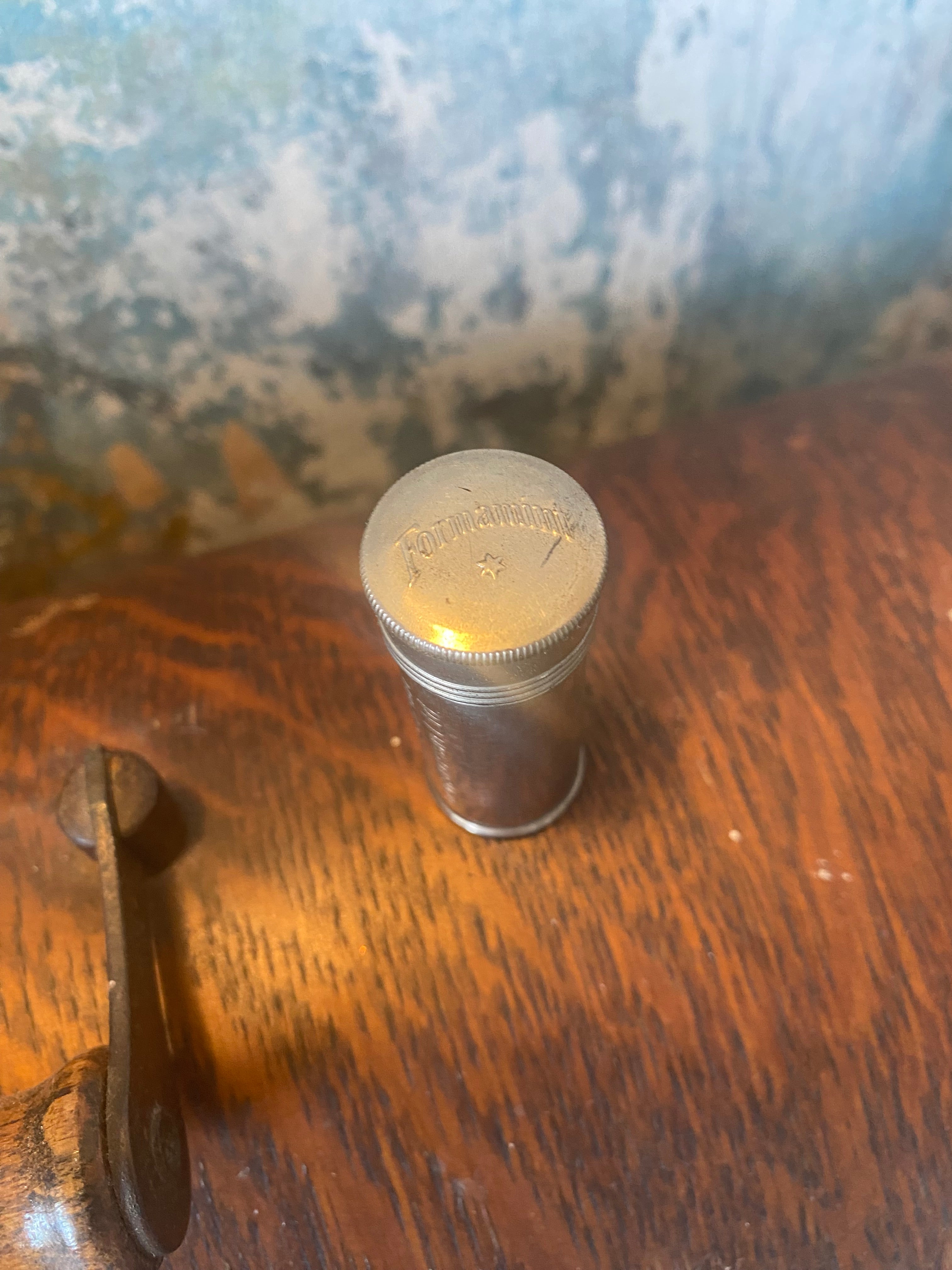 Forramint Vintage Throat-Sweet Holder: Apothecary Charm