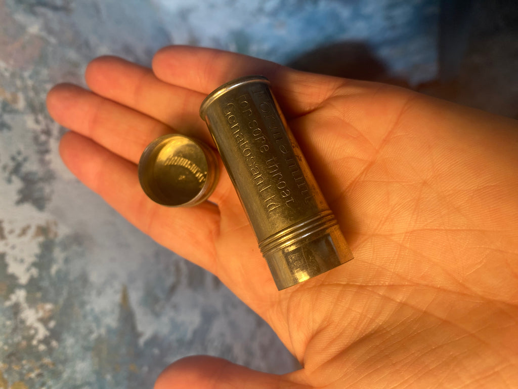 Forramint Vintage Throat-Sweet Holder: Apothecary Charm