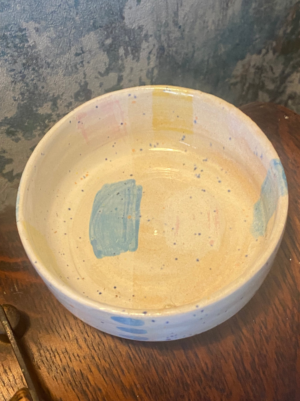 Snacky Snack Bowl – A stylish companion for olives, dips and tapas sides