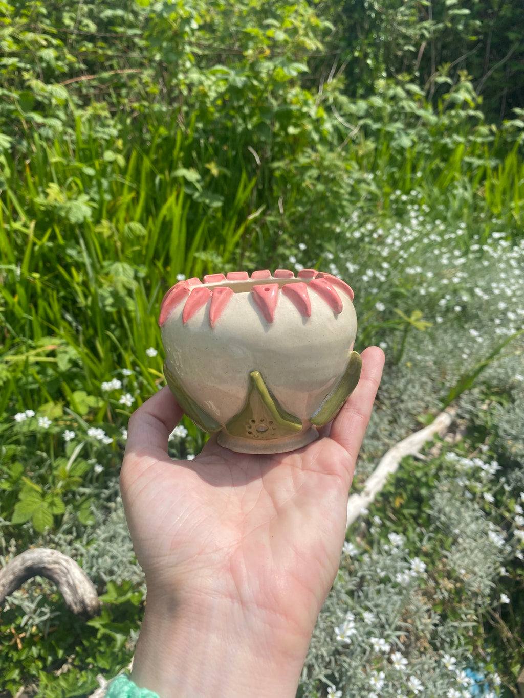 Pretty Flower 3D Vessel – Tiny Bloom, Big Style