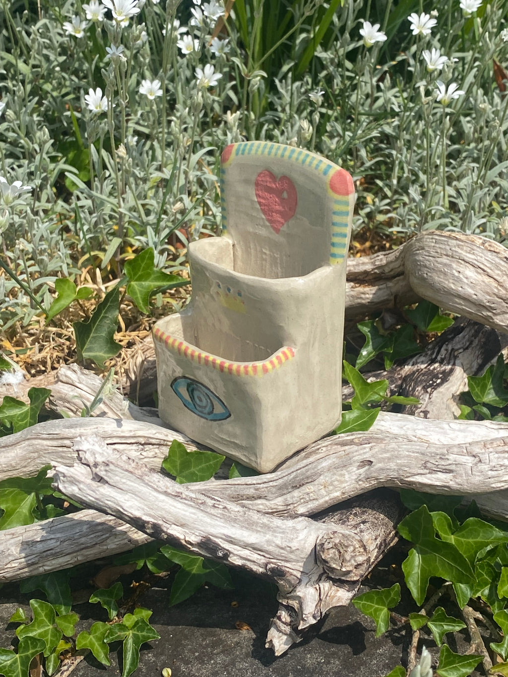 Ceramic organiser of mystic calm: eye, heart, crown, chakra