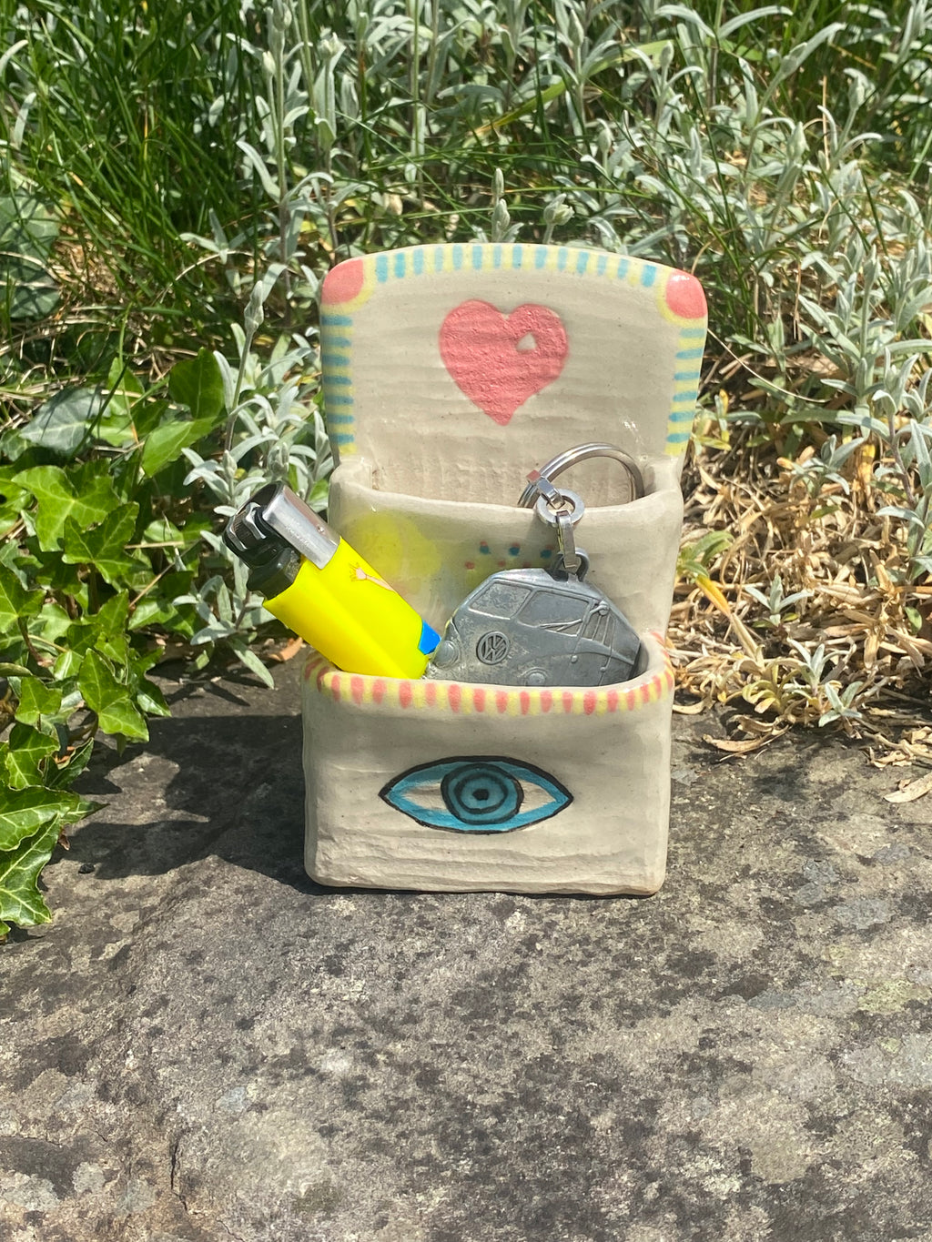 Ceramic organiser of mystic calm: eye, heart, crown, chakra