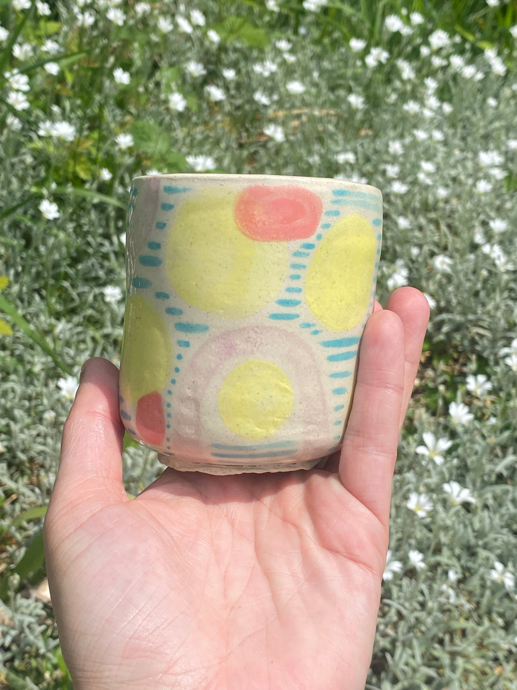 Sunny Circles Storage Pot — a sunlit organiser for stylish, sustainable spaces