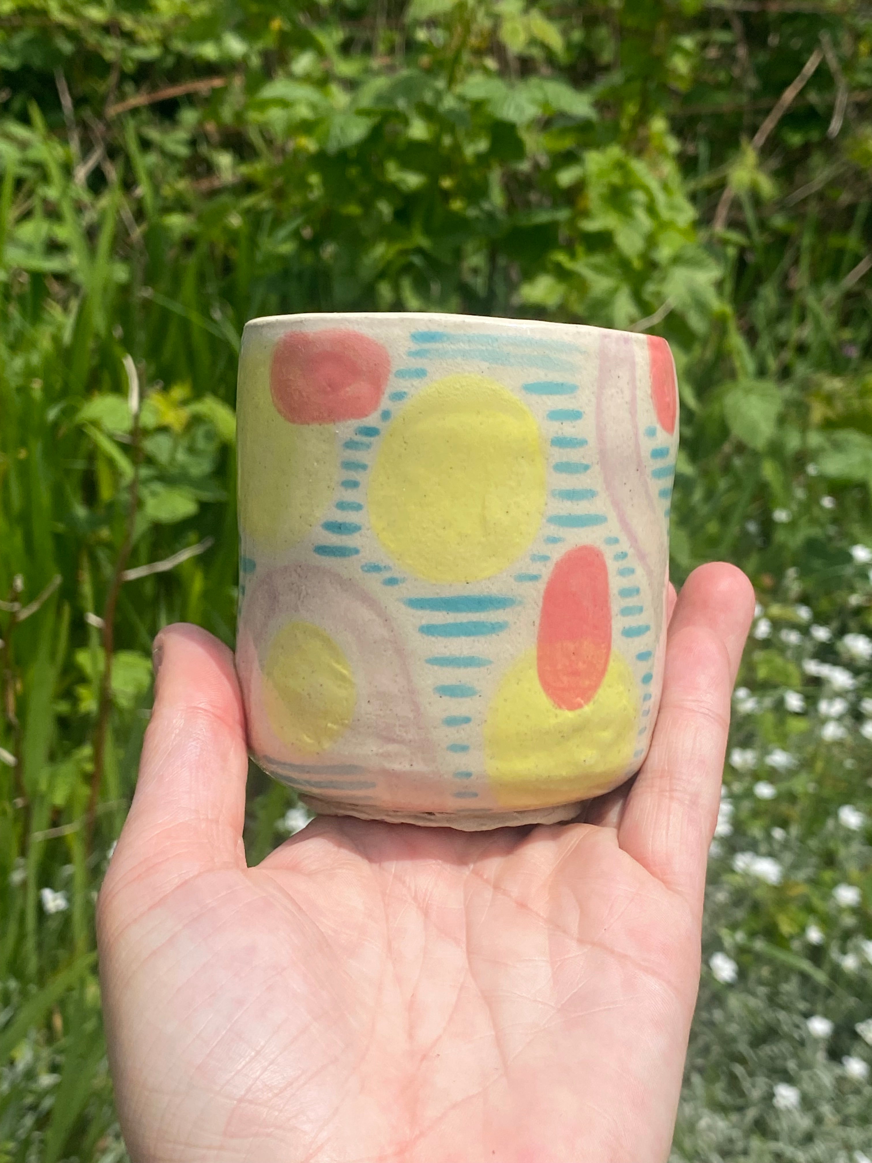 Sunny Circles Storage Pot — a sunlit organiser for stylish, sustainable spaces