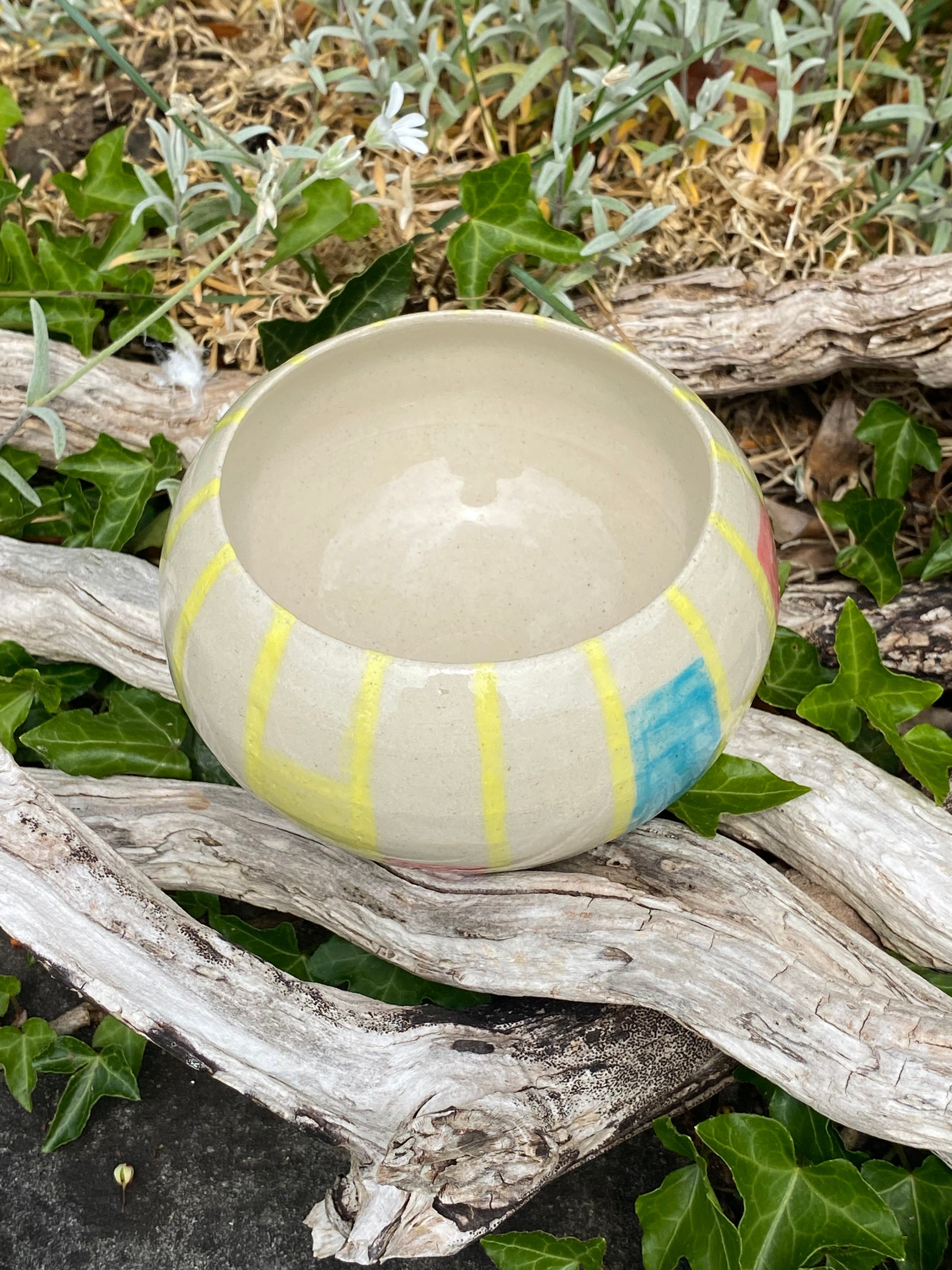 Sunlit Stripe Vessel – Handcrafted Decorative Planter