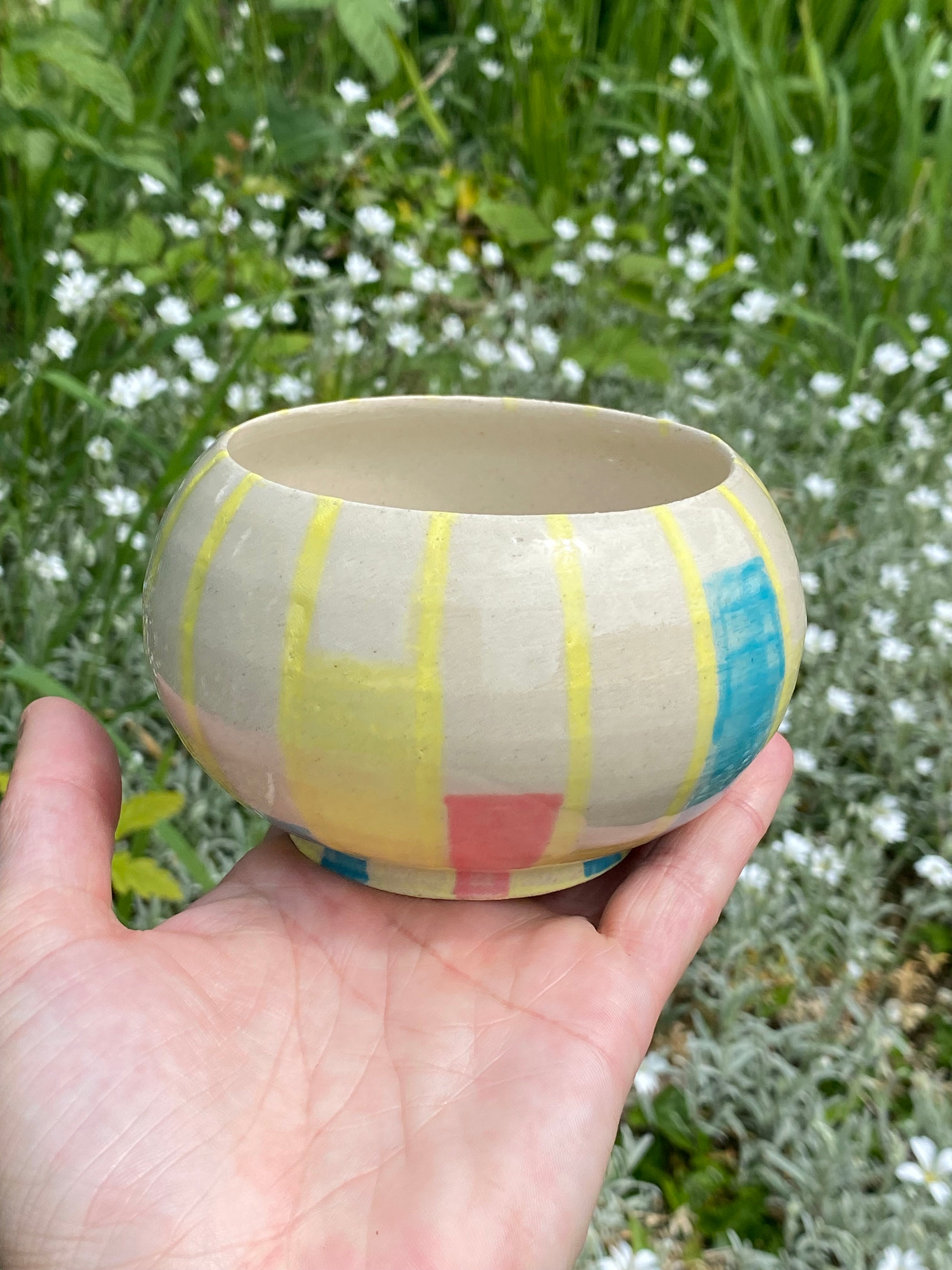 Sunlit Stripe Vessel – Handcrafted Decorative Planter
