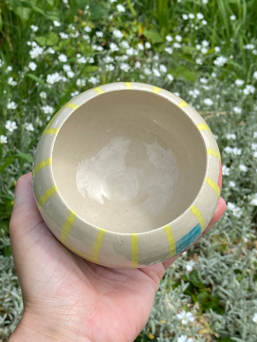 Sunlit Stripe Vessel – Handcrafted Decorative Planter